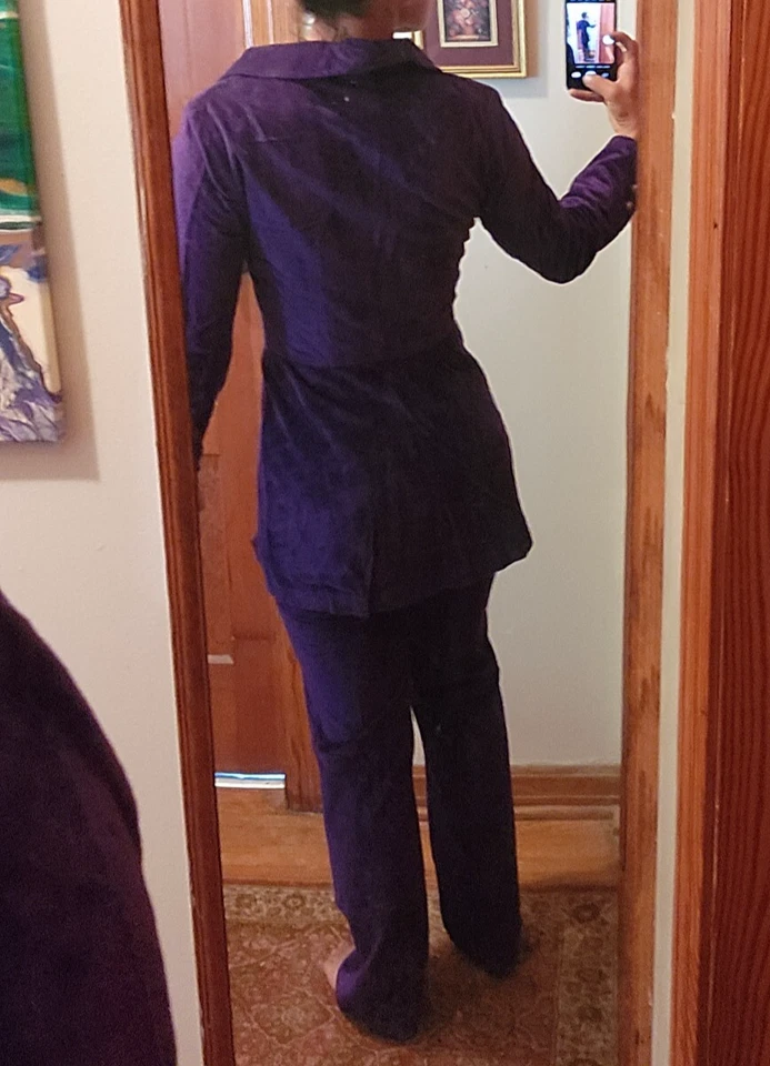Conjunto de traje pantalón de terciopelo aplastado informal campus púrpura años 60/70 de colección Foto 2 de 4