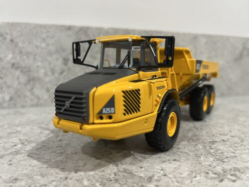 Corgi - Volvo A25D Articulated Dumper - Heavy Haulage - CC13242 - 1:50 - New - Picture 2 of 7
