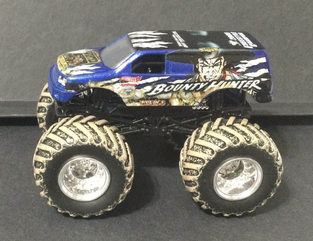 Bounty Hunter - Mud Tires - Monster Jam - Hot Wheels - 1/64