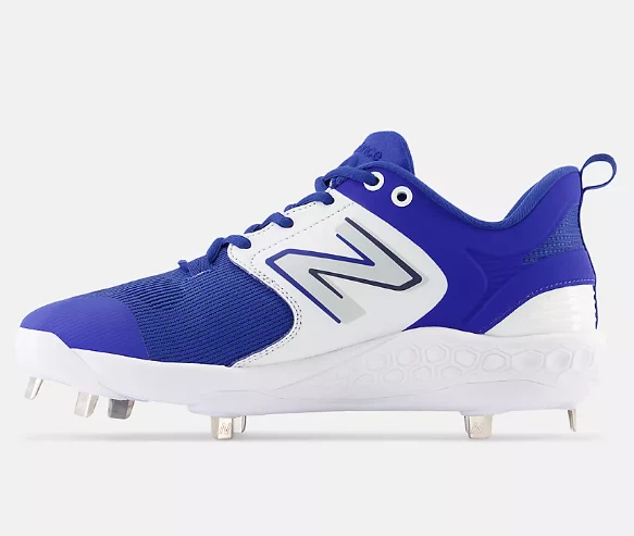 New Balance 15 US Baseball & Softball Shoes & Cleats for Men  display picture 2