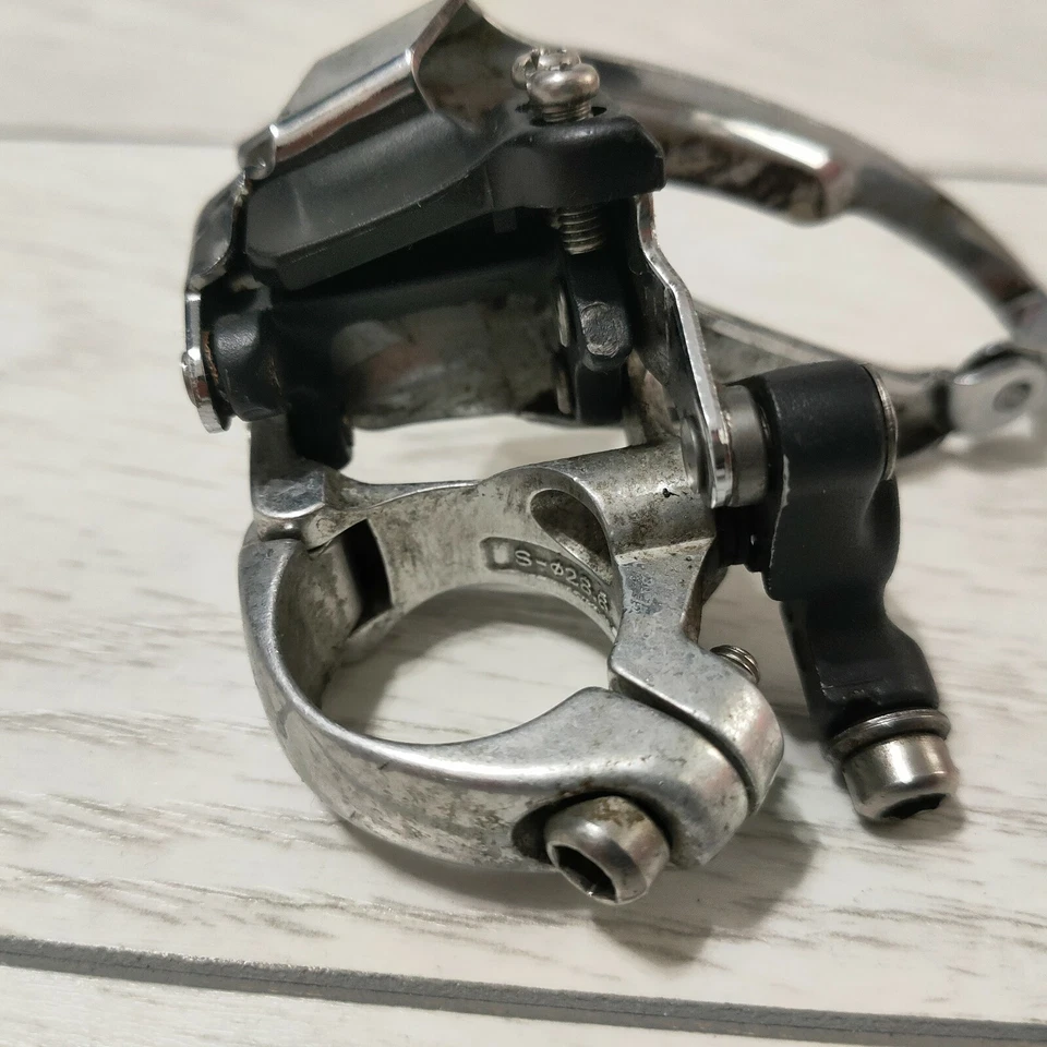 Vintage Shimano Deore XT FD-M739 Bicycle Front Derailleur Top Pull 28.6 mm Clamp - Image 4 of 4