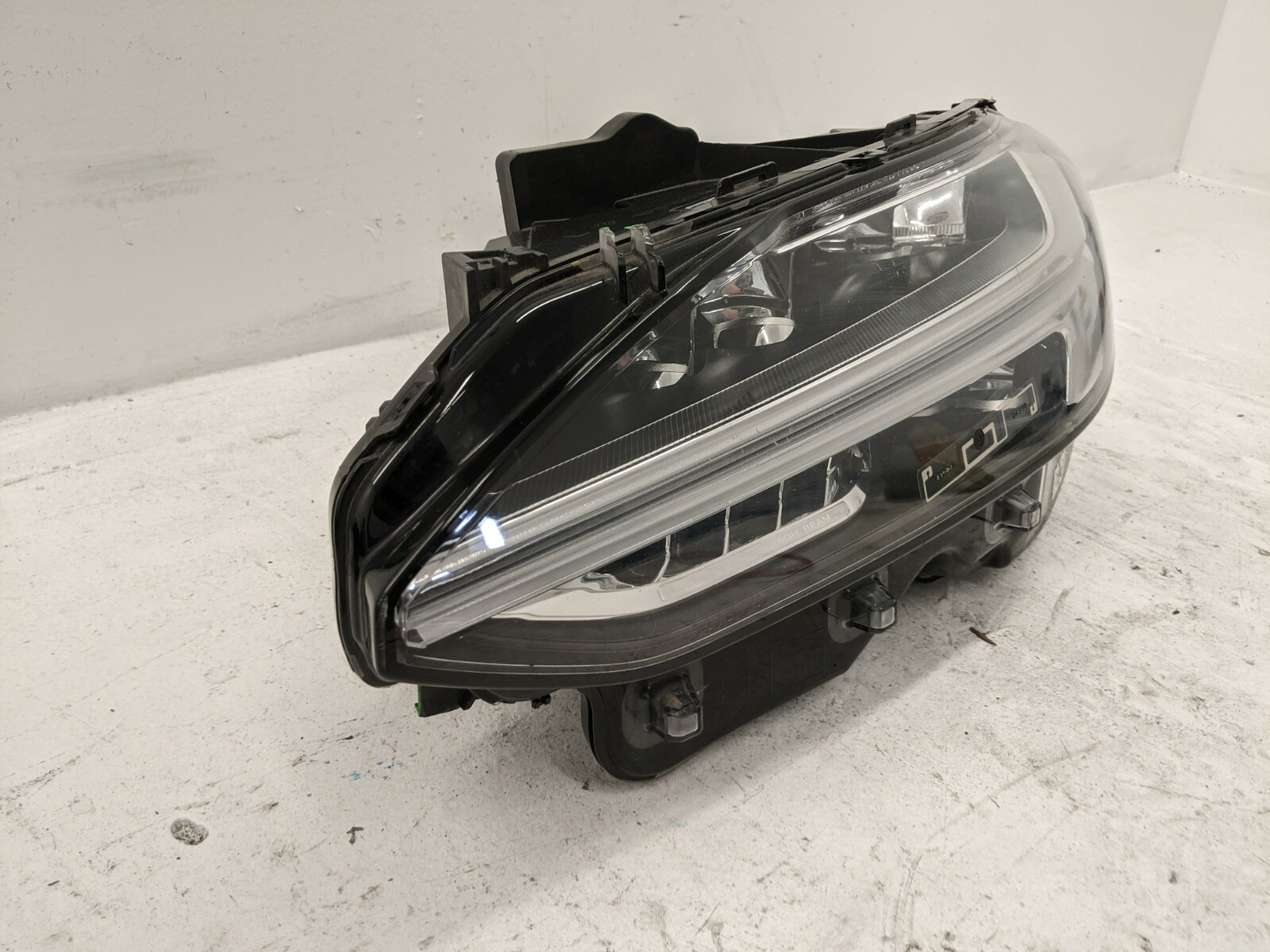 2017-2021 Volvo S90 Front Left Driver Side Full LED Headlight OEM 