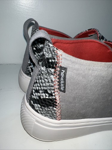 Chaussures Hey Dude Peyton femmes 6 métallisées imprimé serpent gris à enfiler confort décontracté - Photo 10/12