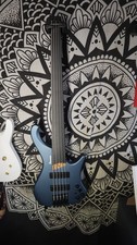 Ibanez EHB1005F Headless 5-String Fretless Electric Bass