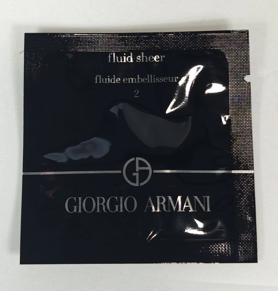 55 x GIORGIO ARMANI Fluido Transparente Brillo Potenciador Iluminador Muestra Tono 2 - NUEVO  Foto 2 de 3