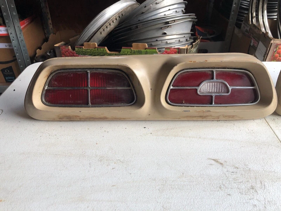 1970 1971 1972 1973 Mercury Comet Montego Juego de luces traseras 70MO Foto 2 de 4