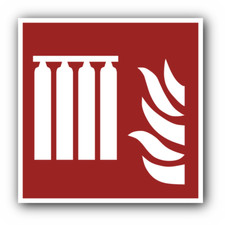 Brandschutzschild, F008, Feuerlöschmittel-Batterie , ASR A1.3, DIN EN ISO 7010