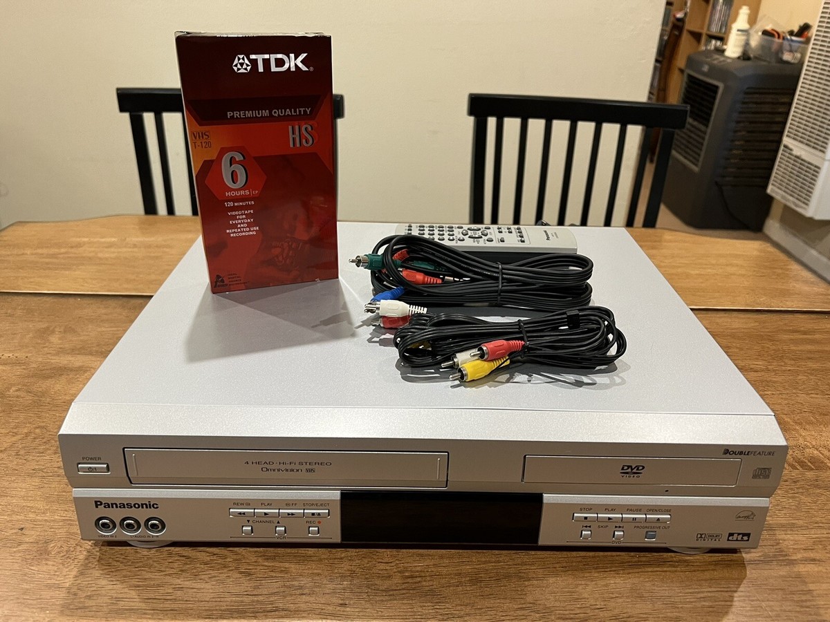 Panasonic PV-D4733S VCR DVD Combo 4 Head Player w/ Remote