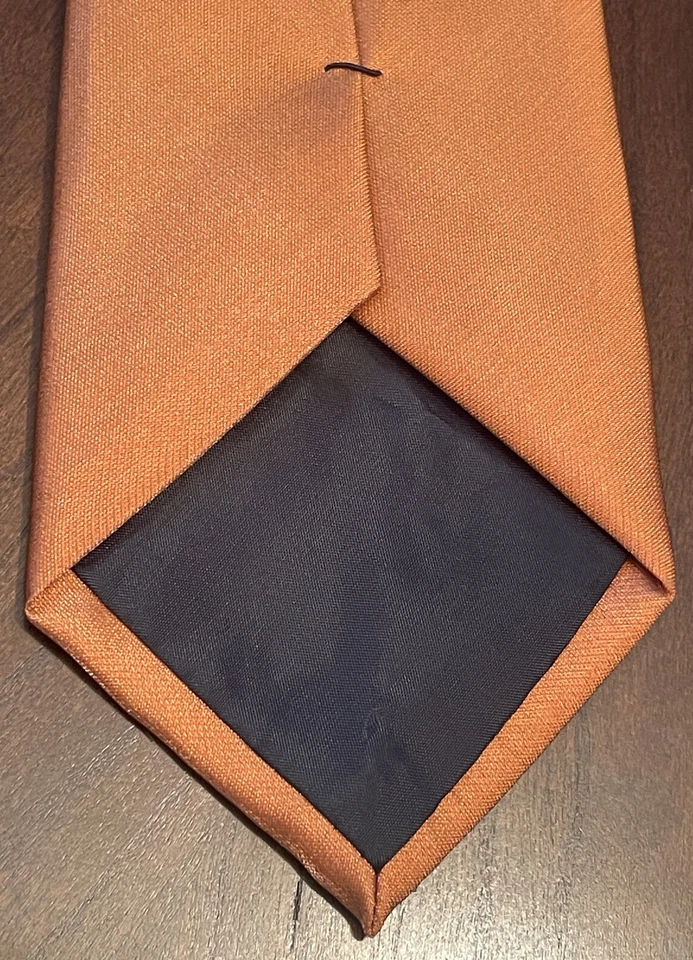 Corbata Stafford Performance naranja 60 % seda 40 % nailon para hombre hecha en China Foto 2 de 4