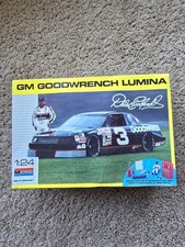 Dale Earnhardt 3 gm goodwrench lumina 1:24 model