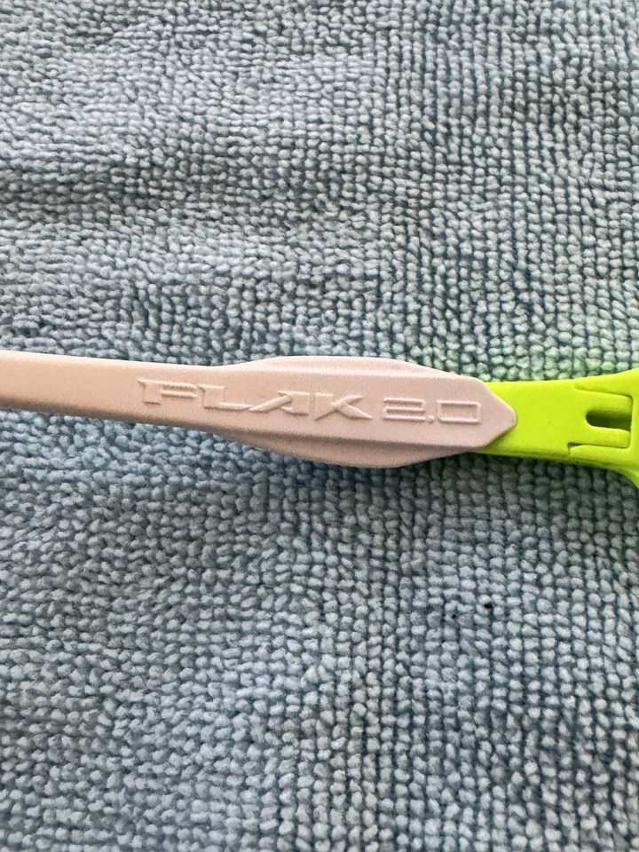 Oakley Flak 2.0 XL Neon Yellow Sport Sunglasses w/ Soft Case OO9188 - Image 3 of 4