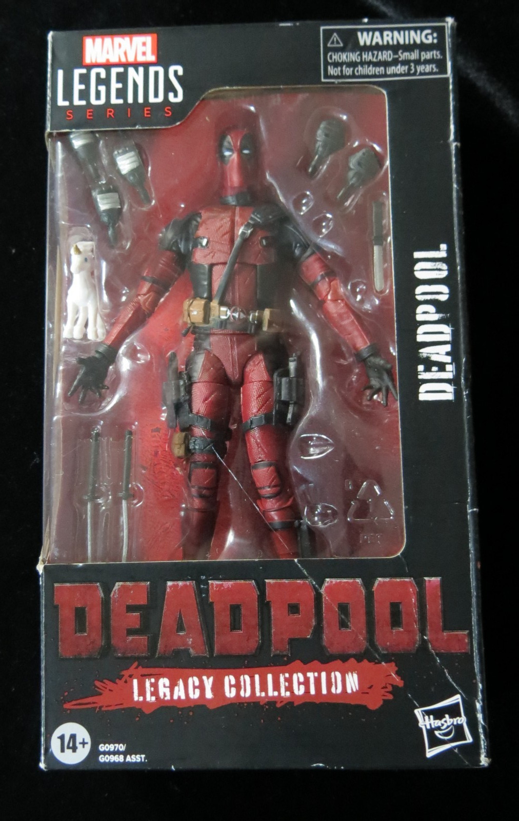 Marvel Legends Deadpool Legacy Collection 6" Deadpool Action