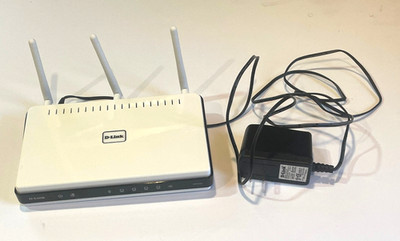 D-Link DIR-655 White Wi-Fi 802.11bgn Dual-Band 300Mbps Extreme-N Gigabit Router