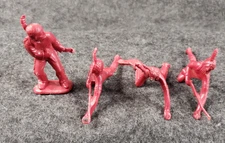 4 Dark red INDIANS TIM-MEE western playset figures vintage 1950's/1960's (C6B4)