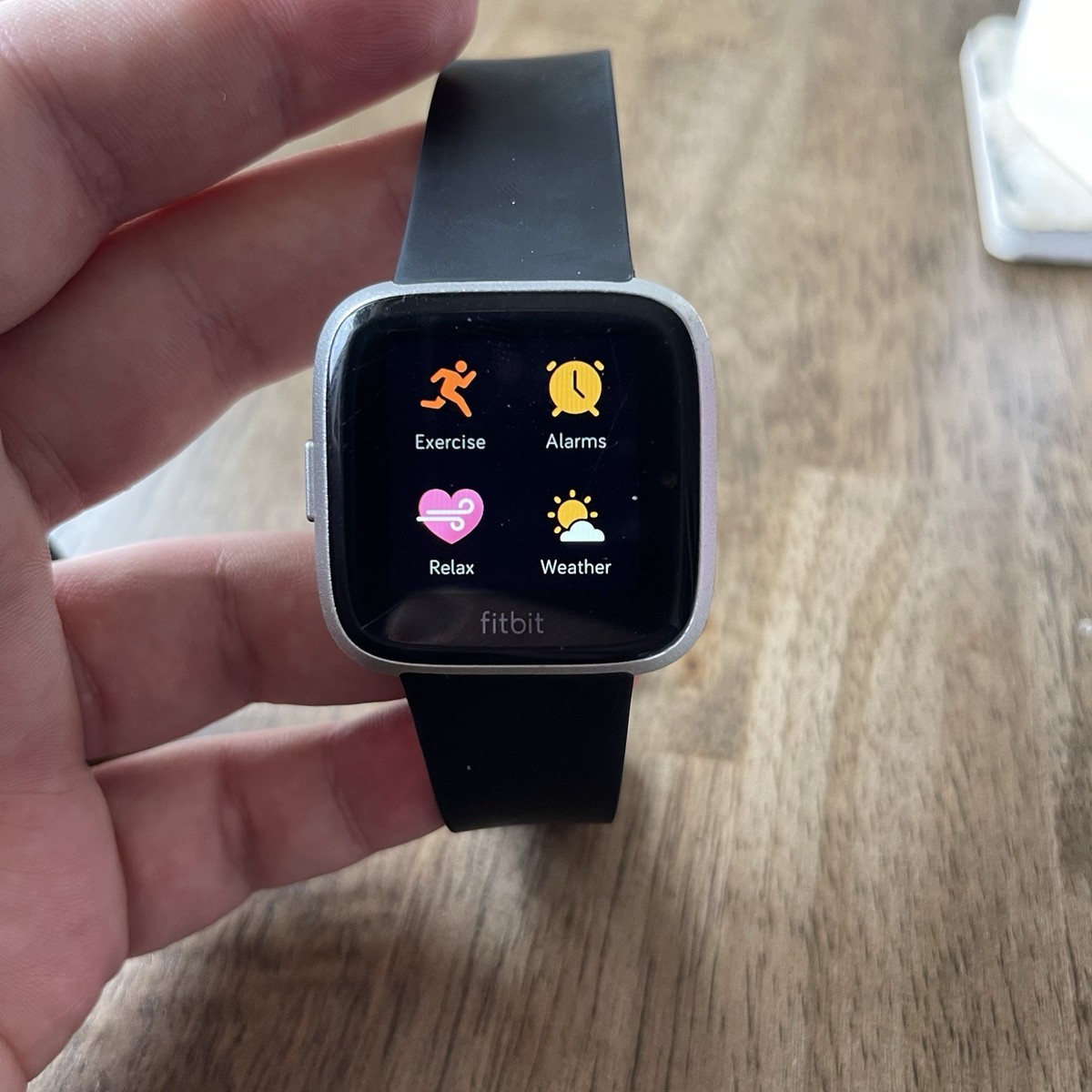 Fitbit Versa Lite Smart Watch Fitness Activity Tracker W Charger