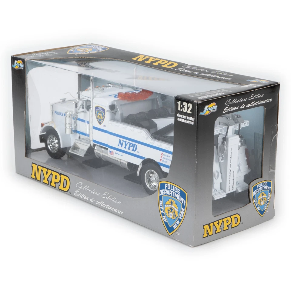1:32 NYPD 2001 11th Precinct Peterbilt 379 Wrecker by Jada Toys, 001 - Image 2 of 4