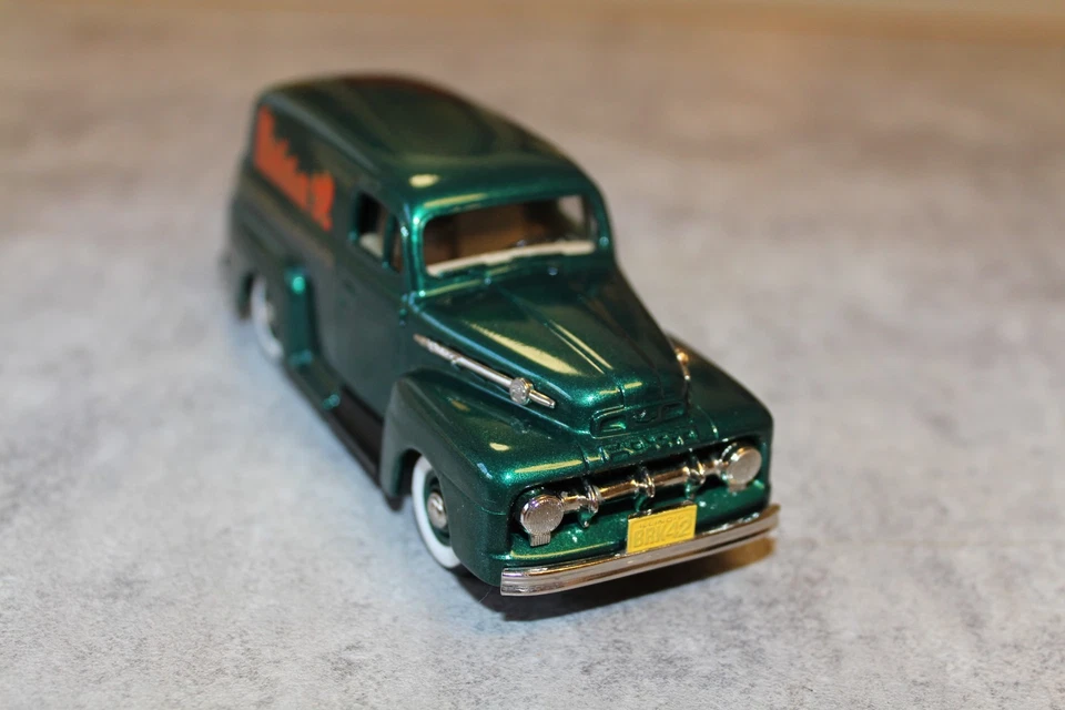 Brooklin Models escala 1/43 BRK42x - Ford F1 1952 furgoneta panel - Modelex 92 1992 Foto 2 de 4