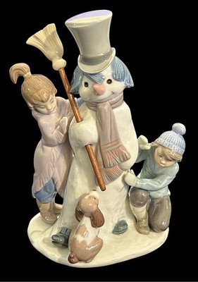 Lladró “The Snowman” #5713 Porcelain Figurine w/ Box Children, Dog Lladró “The Snowman” #5713 Porcelain Figurine w/ Box Children, Dog