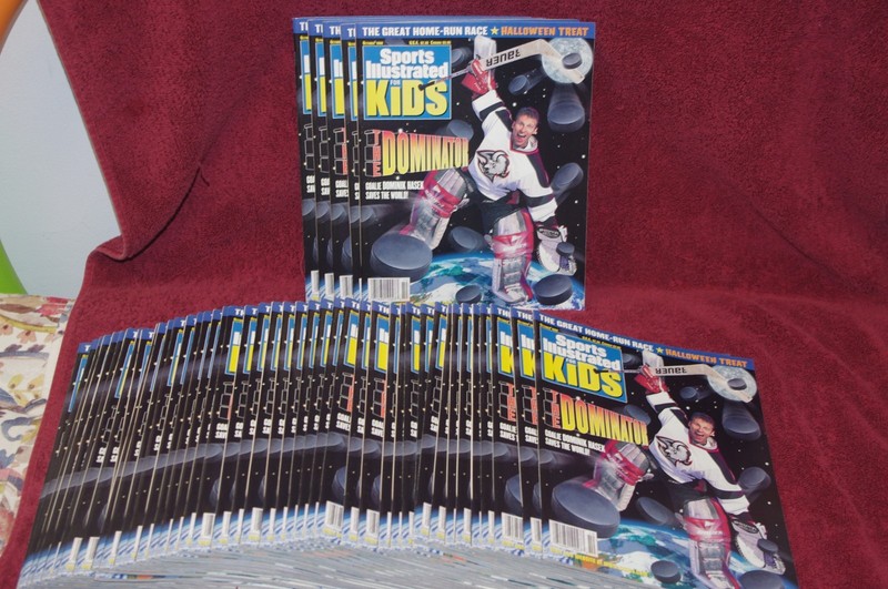 45 COPIES S. I. FOR KIDS OCTOBER 1998 HALLOWEEN GRIFFEY SANDERS MADDUX CARD MINT