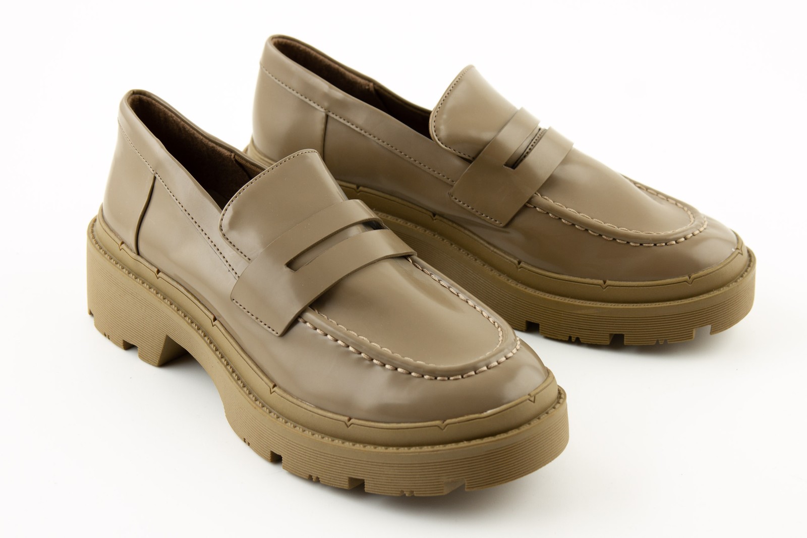 Zara Damen Mokassin Schuhe mit dicker Sohle beige 36 7490₽