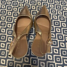 New Never Worn Heels For Women Size 5 Gold