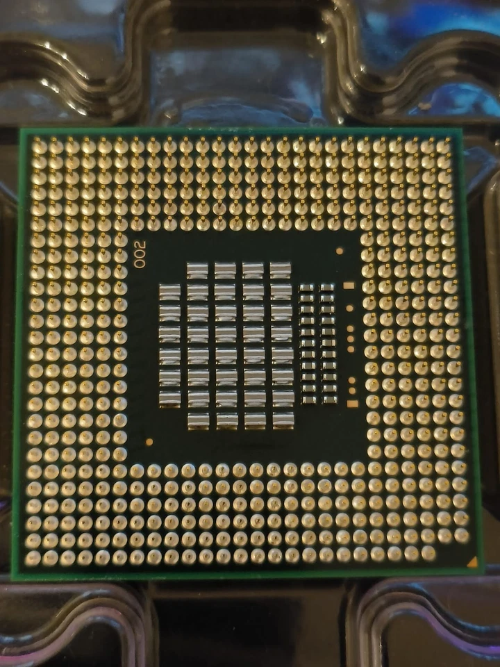 Intel Core 2 Extreme X7800 - 2.6GHz Dual-Core Merom SLA6Z Processor - Image 2 of 2