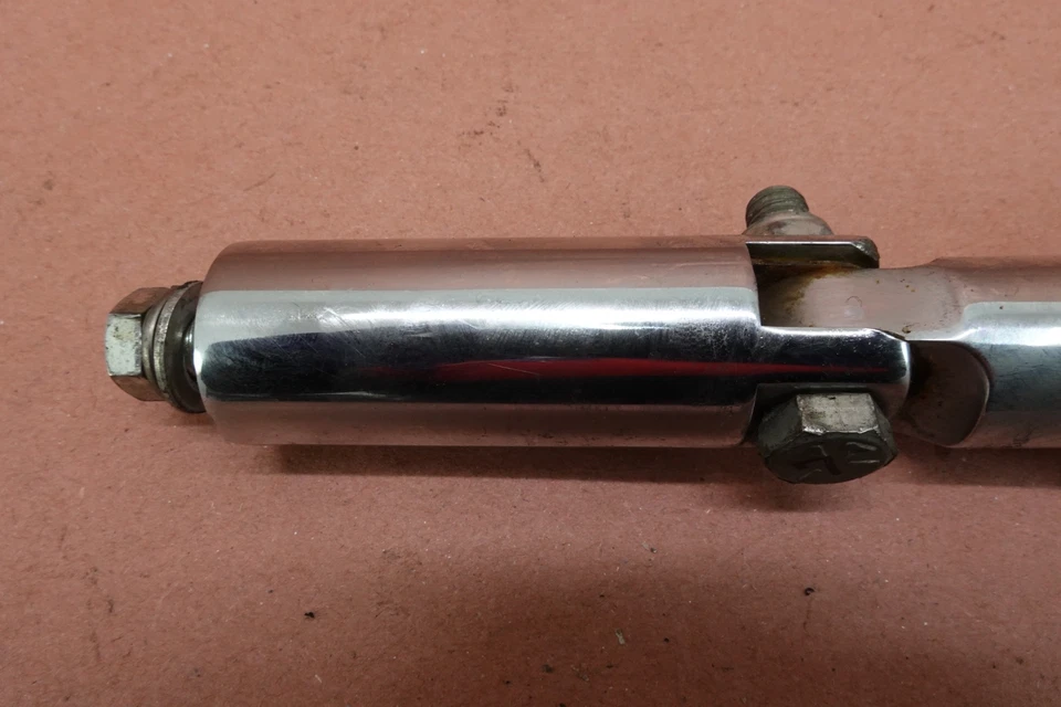 Harley-Davidson Softail FXST 1984-1999 reposapiés delantero izquierdo conductor reposapiés Foto 3 de 4