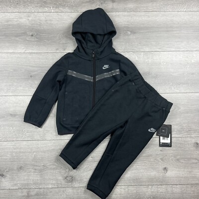 old season nike tracksuit