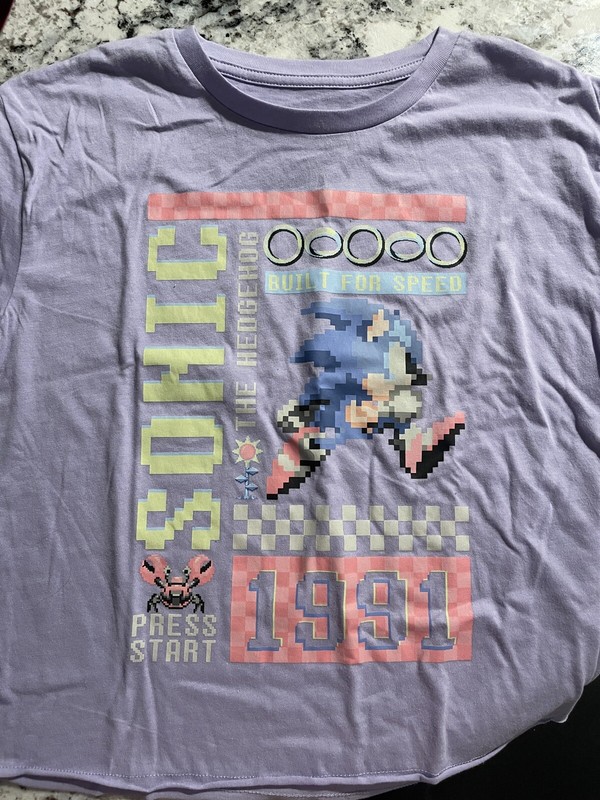 Sonic The Hedgehog t-shirt size XL Child Lavender Cropped Raw Edge  Hem