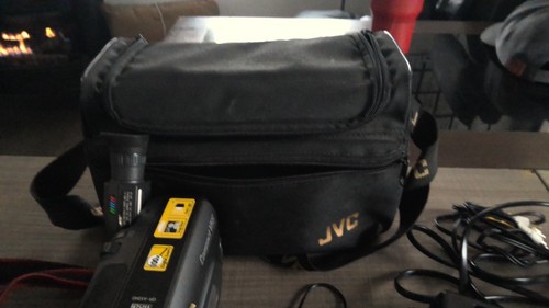 JVC GR-AX940 VHS-C Compact VHS Video Camera Camcorder w/battery, case, & more! - Picture 11 of 13