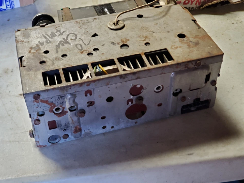 Chevy Impala 1970 radio a rayas verdes Chevrolet AM Foto 4 de 4