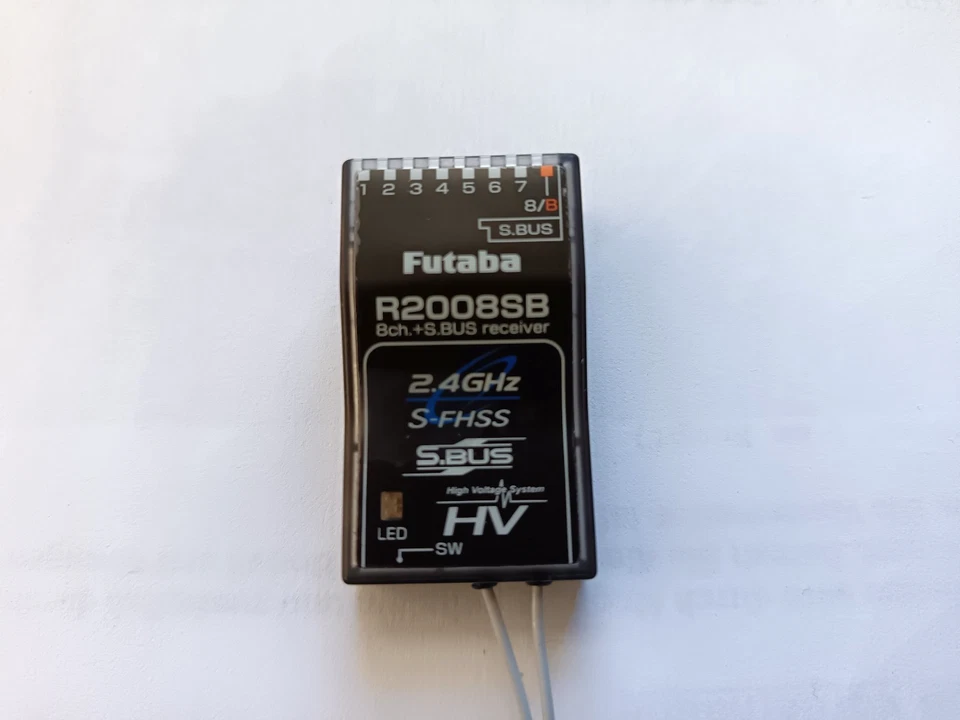 Futaba R2008SB 8-Kanal Empfänger S-FHSS mit S.Bus 2,4GHz #01000675 - Bild 2 von 2
