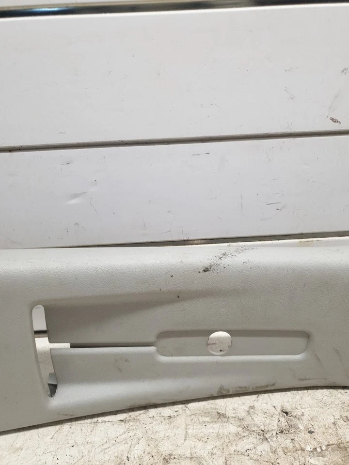 Volkswagen Transporter T6 2015-2024 B PILLAR TRIM (DRIVER SIDE) — 第 3/4 张图片