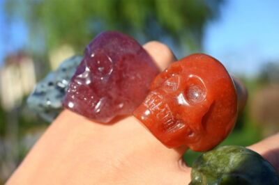 1.8''Carved Natural Quartz crystal Fingerstall Reiki Crystal Skull decor ring 1x