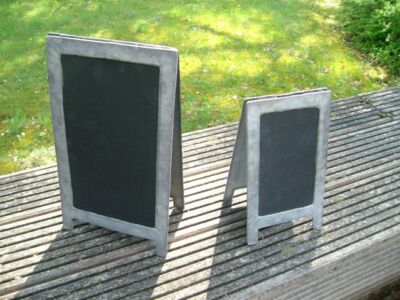 2 kleine Standtafeln Aufsteller Kreidetafeln Werbetafeln Tischtafeln Eisen