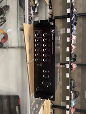 EV MA-1206 Professional Mixer and Amplifier Powers On With PowerCordnoothercords