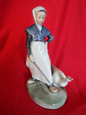ROYAL COPENHAGEN "Goose Girl" 528 1960s Figurine