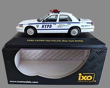 IXO Models Ford Crown Usa Police New York Nypd 2001 1:43 MOC040