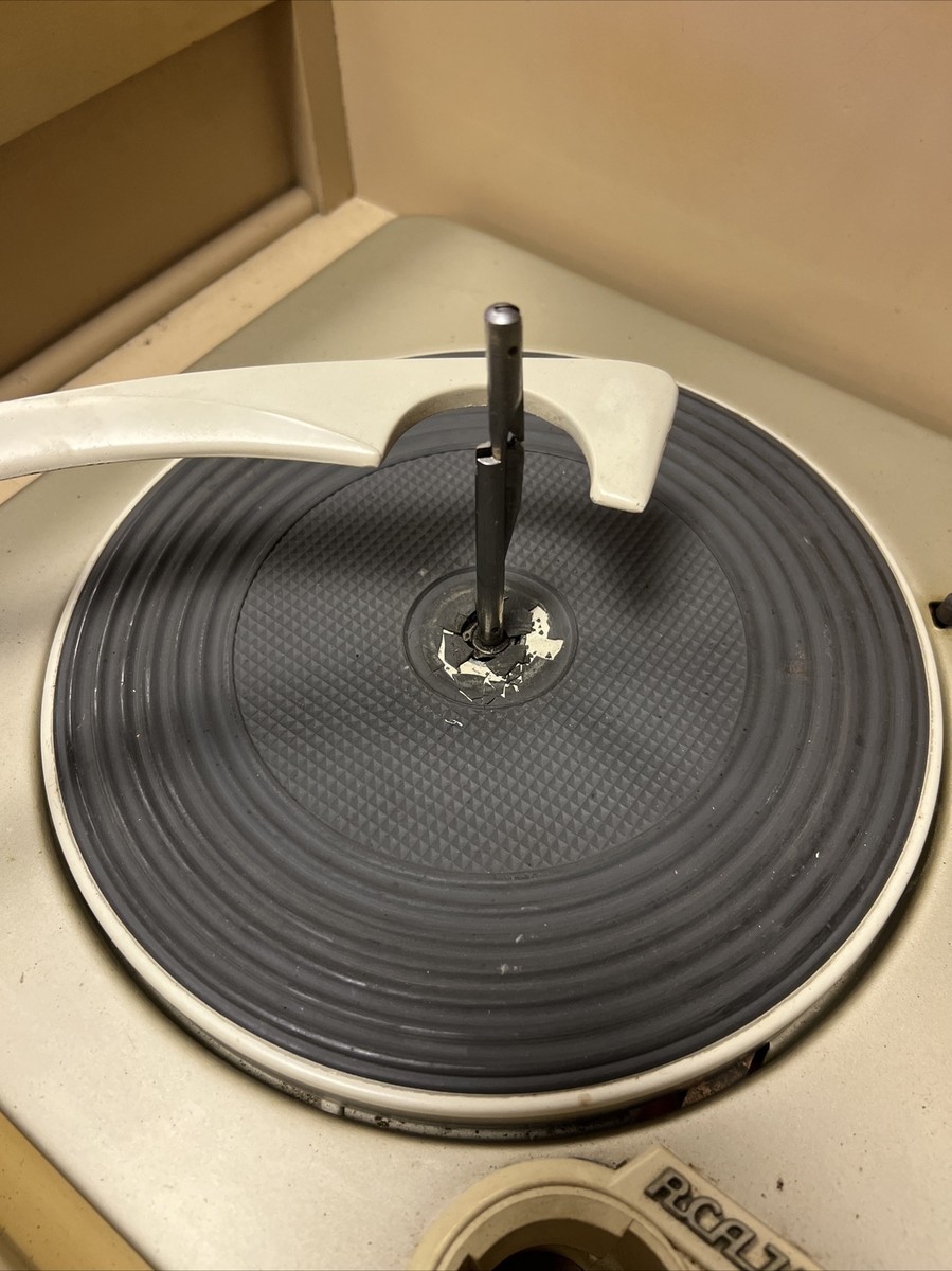 1950s Mid Century Modern Blonde RCA VICTOR Record Player 7-HF-4