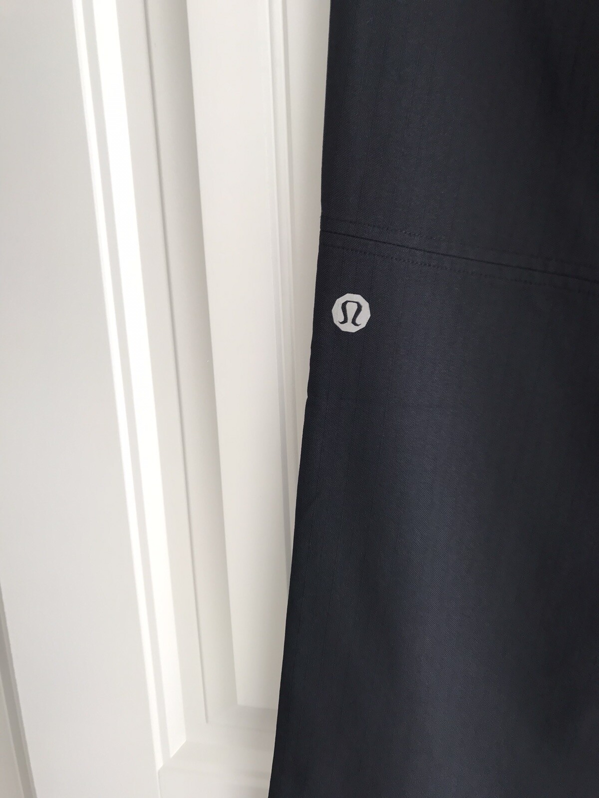 LULULEMON STRAIGHT ZIP BUTTON CLOSURE POCKETS FLA… - image 7