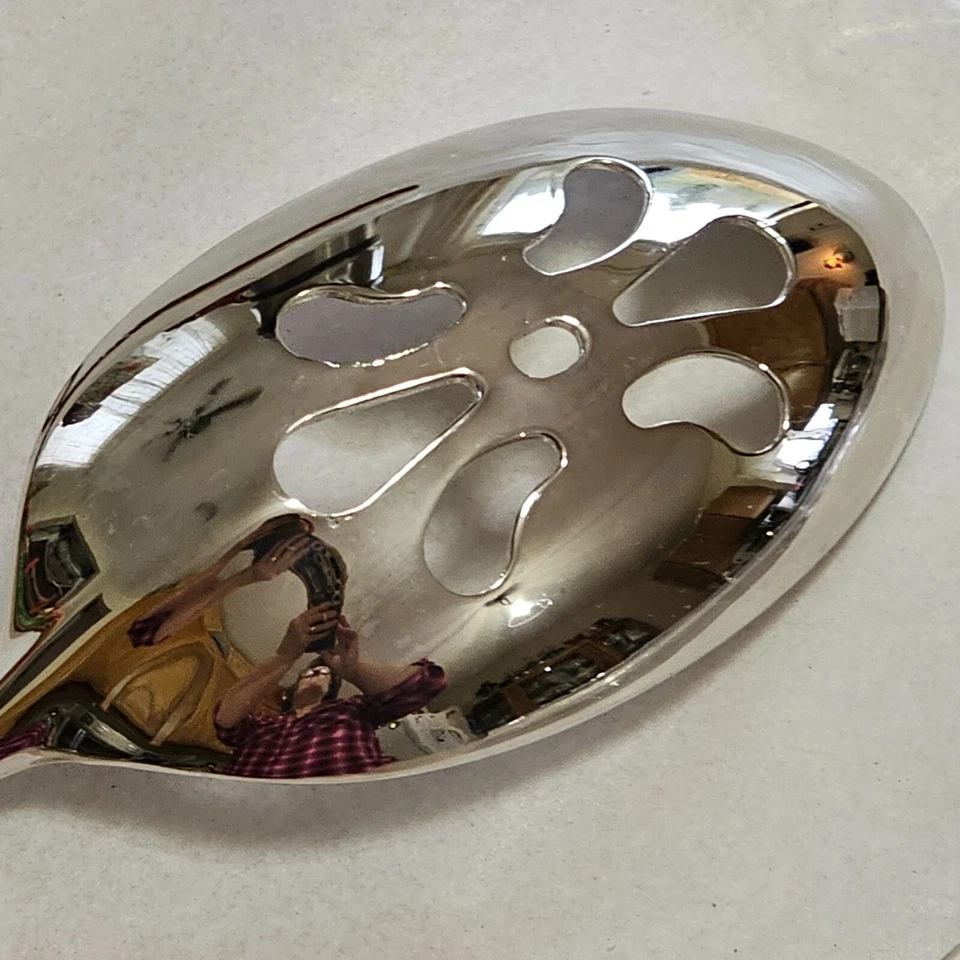 Набор больших пирсинговых сервировочных ложек Wm Rogers 12 дюймов/2 посеребренных горшка для буфета - Изображение 4 из 4