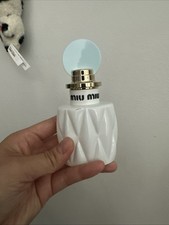 Miu Miu Fleur de Lait Miu Miu 香水- 一款2023年女用香水
