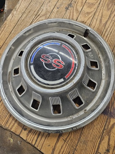 Chevrolet Ss Hub Cap 1967 Impala Red White Blue