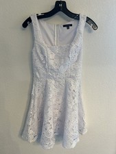 City Studio Dress Women Junior size 1/2 White Lace Lined Sleeveless Mini
