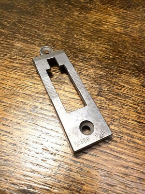 Pfaff 142, 542, # 91-058 869-04 Kehlplatte, Stichplatte, Stichplatte