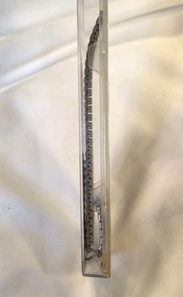 Banda de Expansión Timex TX865T 10-14 mm Largo Tono Plateado Ancho Ultra Flex Foto 3 de 4