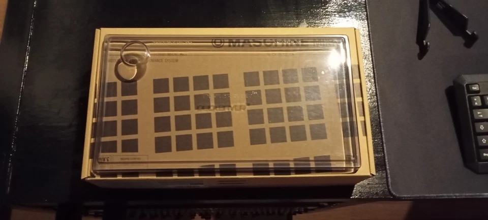 Native Instruments Machine Micro MK3 Pad Controller - Bild 2 von 4