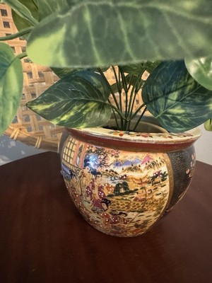 vintage Satsuma-style porcelain planter hand-painted floral motifs/geisha Scenes