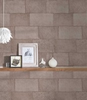 Vliestapete Metallic Design Mit Fliesenmuster – Braun