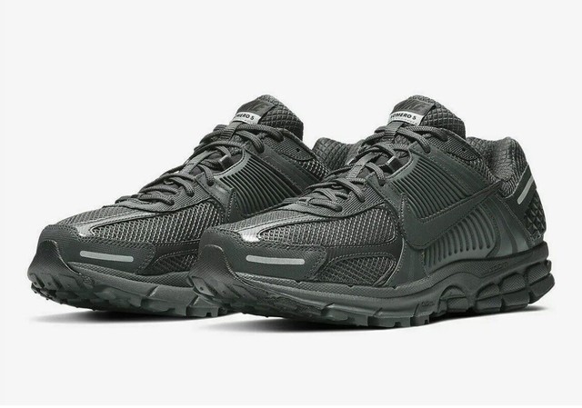 nike vomero 5 sp black